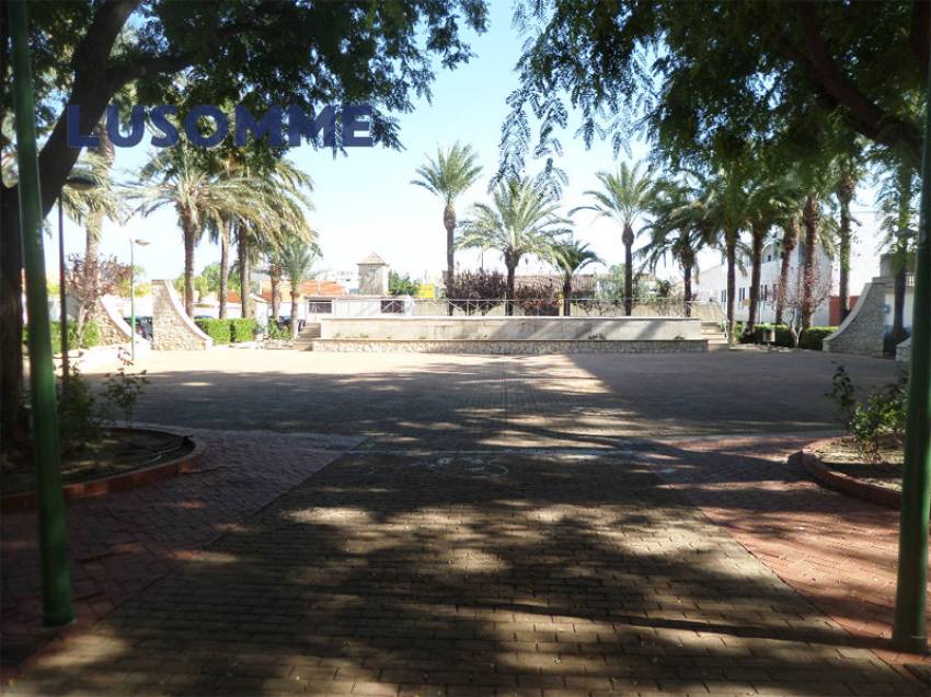 Descripción 477 - Sin comisión inmobiliaria.
Piso en venta en Plaza de la Música, Miramar.

Vivienda en primer piso, en edificio de 2007 con ascensor.
