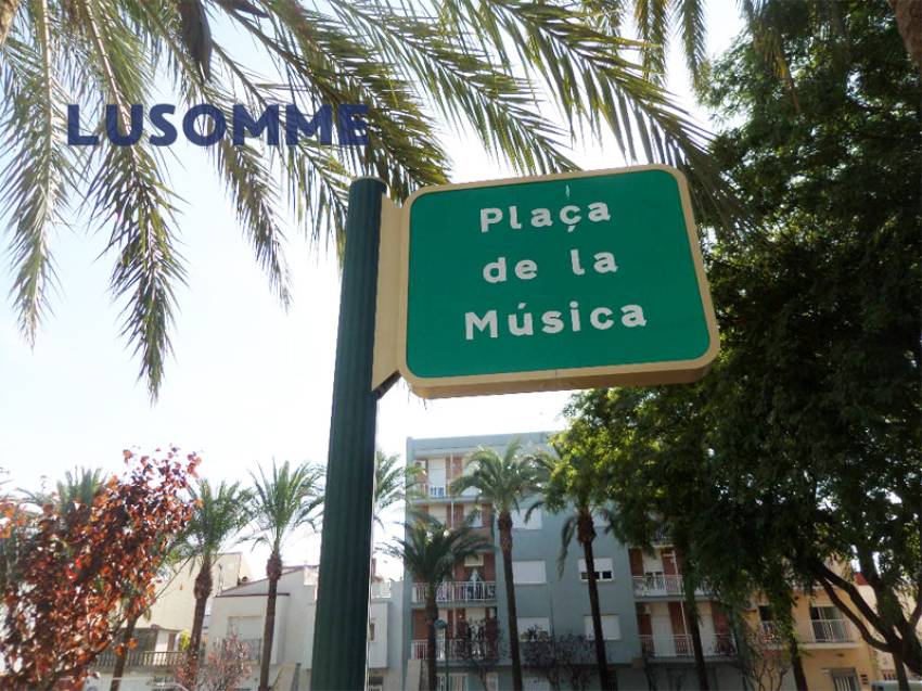 Descripción 477 - Sin comisión inmobiliaria.
Piso en venta en Plaza de la Música, Miramar.

Vivienda en primer piso, en edificio de 2007 con ascensor.
