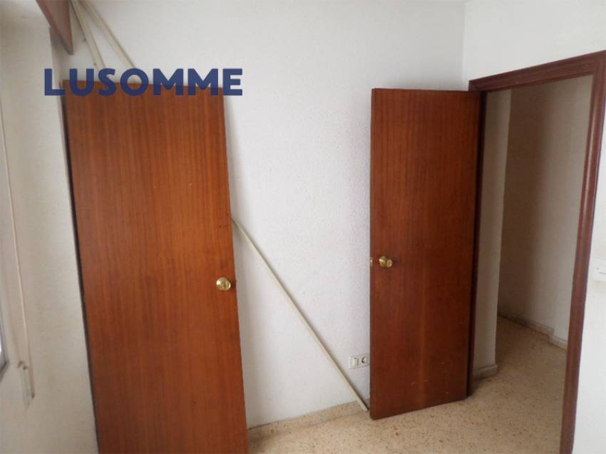 Descripción 478 - Piso en venta en Carrer Astúries, en Las Islas, la mejor zona de Puerto de Sagunto.

A 6 minutos a pie (500m) de la playa, con vistas al